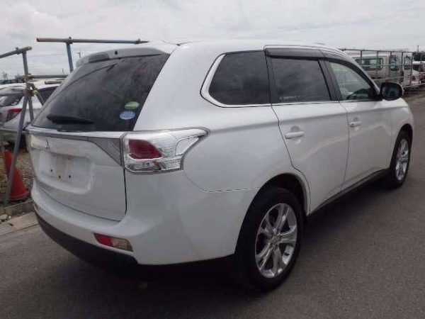 MITSUBISHI 	OUTLANDER - Image 5