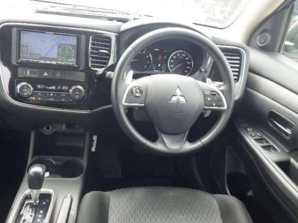 MITSUBISHI 	OUTLANDER - Image 7