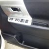 2010 TOYOTA VOXY - Image 6