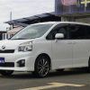 2010 TOYOTA VOXY - Image 18