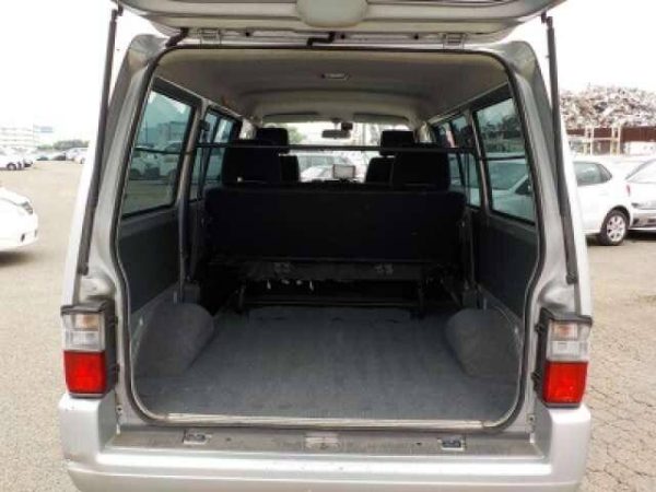 NISSAN VANETTE VAN GL 2004 - Image 9