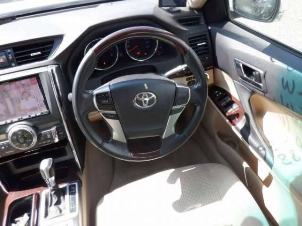 2010 TOYOTA MARK X - Image 22