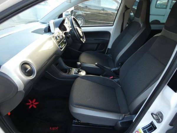 VOLKSWAGEN	UP - Image 2