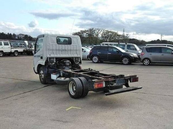 2003 TOYOTA DYNA TRACTOR UNIT - Image 4