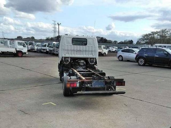 2003 TOYOTA DYNA TRACTOR UNIT - Image 8