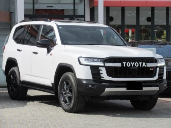 TOYOTA LAND CRUISER 2023