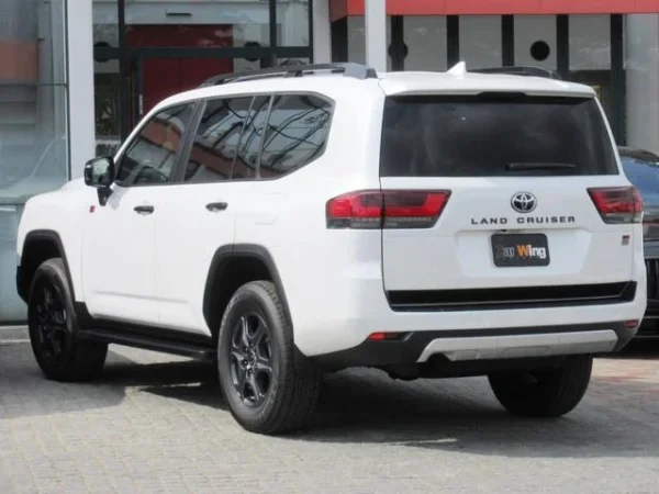 TOYOTA LAND CRUISER 2023 - Image 7