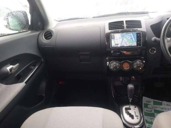 TOYOTA 	IST - Image 8