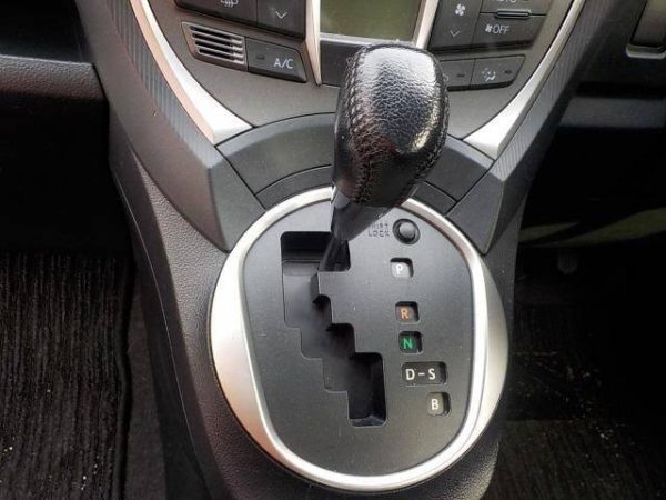 TOYOTA	RACTIS - Image 15