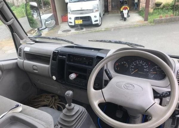 2003 TOYOTA DYNA TRACTOR UNIT - Image 13