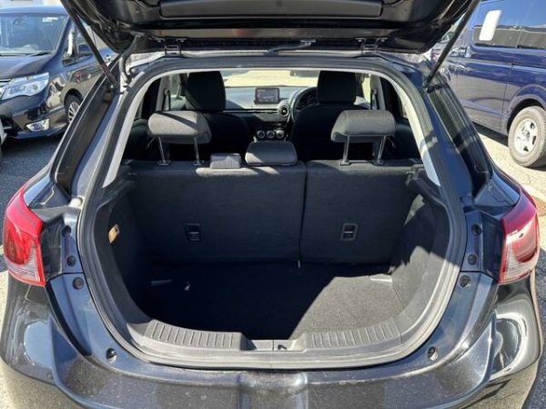 MAZDA	DEMIO - Image 10
