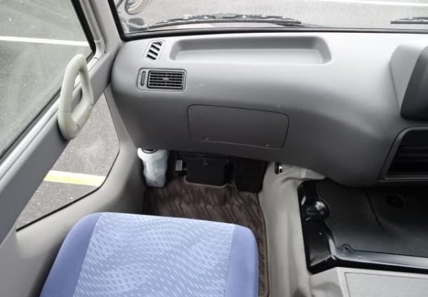 2003 TOYOTA COASTER - Image 20
