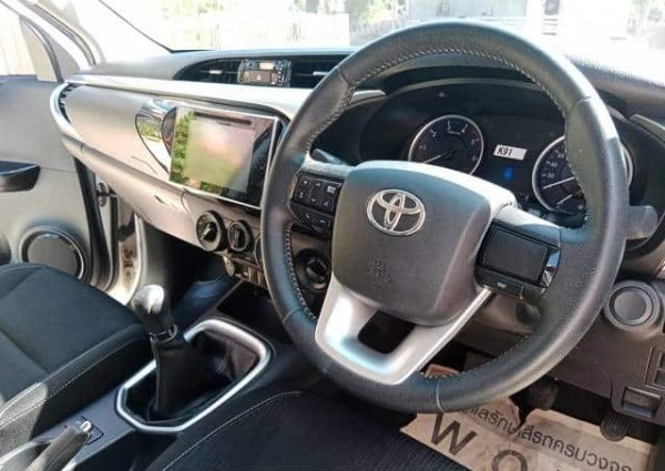 2016 TOYOTA HILUX REVO Z - Image 12