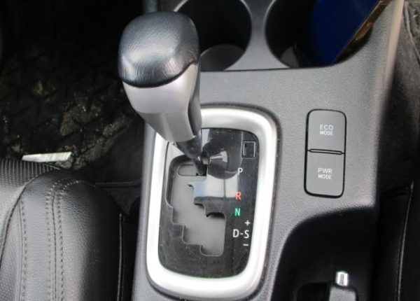 2016 TOYOTA HILUX DOUBLE CAB - Image 19