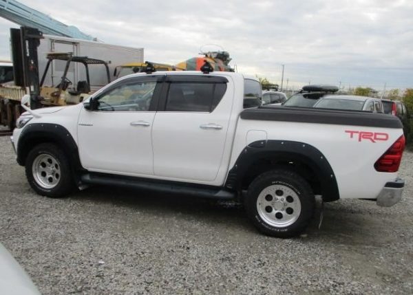 2016 TOYOTA HILUX DOUBLE CAB - Image 4