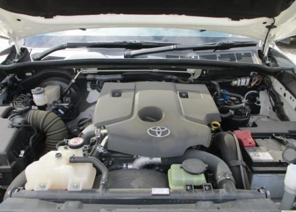 2016 TOYOTA HILUX DOUBLE CAB - Image 30