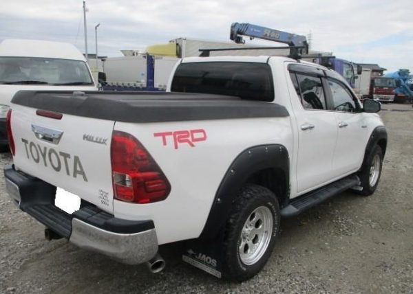 2016 TOYOTA HILUX DOUBLE CAB - Image 8