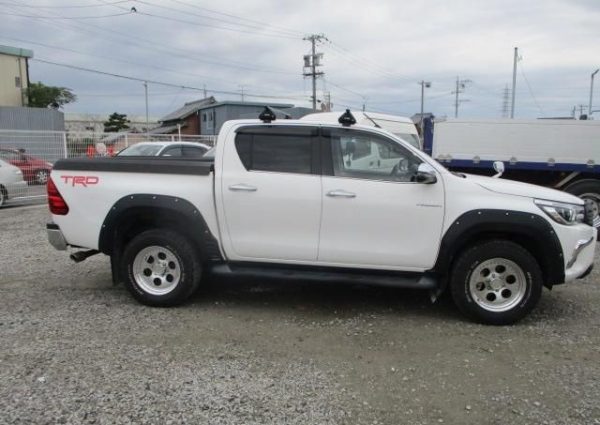 2016 TOYOTA HILUX DOUBLE CAB - Image 5
