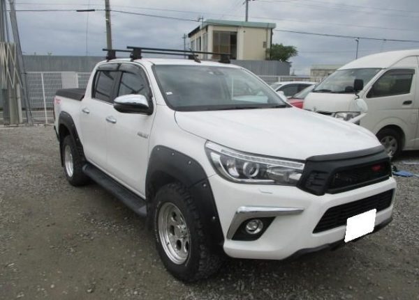 2016 TOYOTA HILUX DOUBLE CAB - Image 2