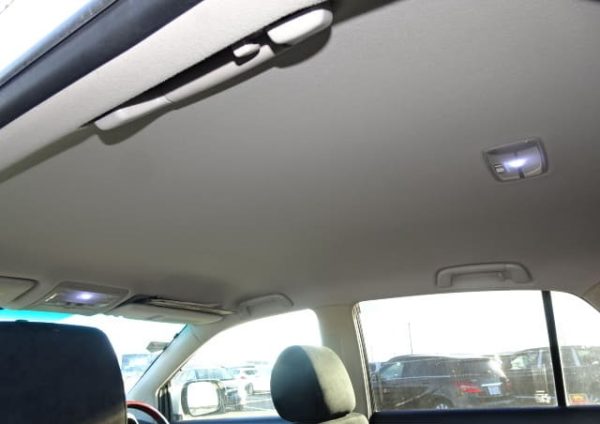 TOYOTA HARRIER 240G 2011 - Image 2