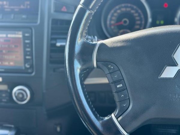 MITSUBISHI PAJERO LONG EXCEED - Image 26