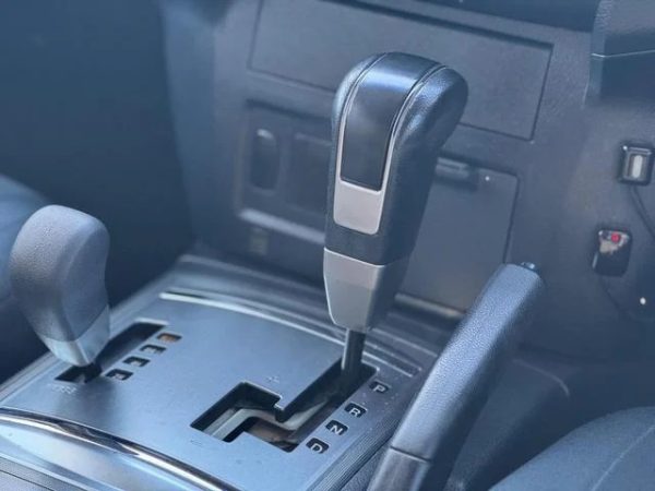 MITSUBISHI PAJERO LONG EXCEED - Image 21