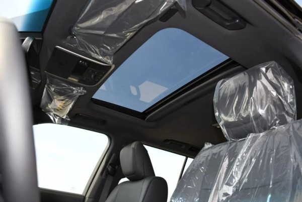Toyota Land Cruiser LC300 GXR 4.0L - Image 13